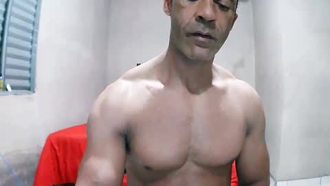 Snapshot of strongdaddyfantastic chatting on 04.30.26 strongdaddyfantastic online show from 04.30.26