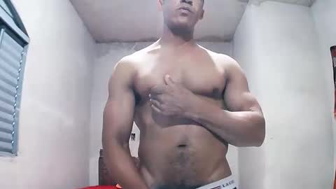 Snapshot of strongdaddyfantastic chatting on 05.24.26 strongdaddyfantastic online show from 05.24.26