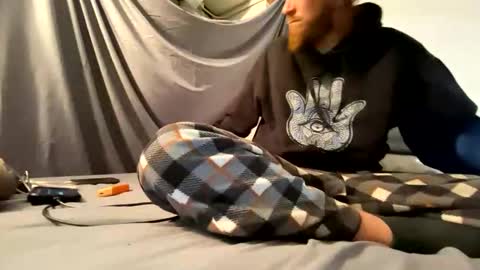 strumie3534336684 online show from 11.25.25