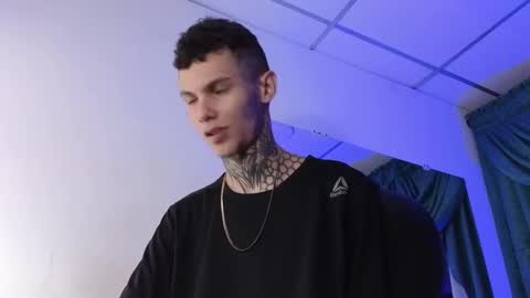 stuart_boy_ online show from 12.02.24