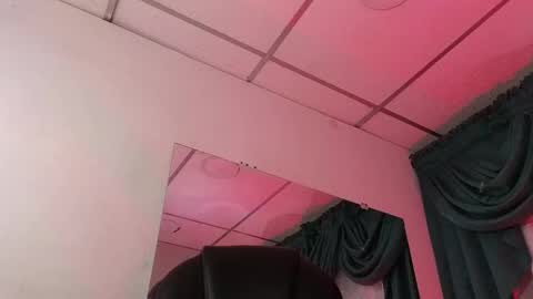 stuart_boy_ online show from 12.24.24