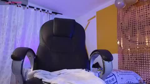 stuart_boy_ online show from 01.23.25