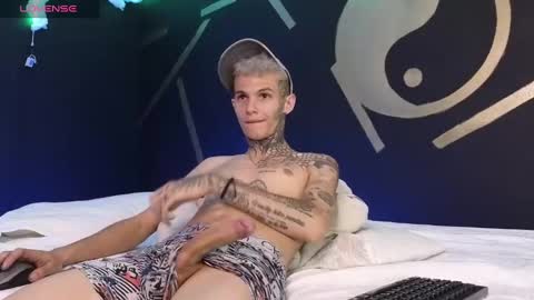 stuart_boy_ online show from 03.09.25