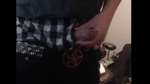 Snapshot of studbeltbro chatting on 09.30.25 studbeltbro online show from 09.30.25