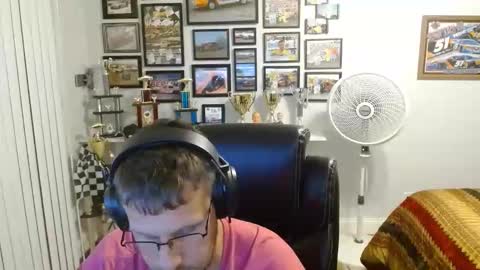 Snapshot of studd4daddy chatting on 04.27.26 younger4older online show from 04.27.26