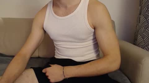 Stud From Paris online show from 04.04.26