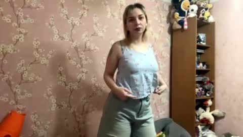 Anna online show from 05.24.26