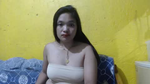Snapshot of stunningamanda chatting on 01.05.25 stunningamanda online show from 01.05.25