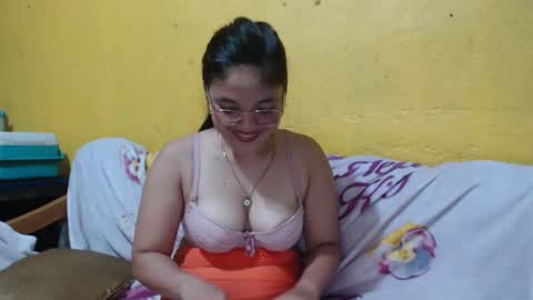 Snapshot of stunningamanda chatting on 01.20.25 stunningamanda online show from 01.20.25