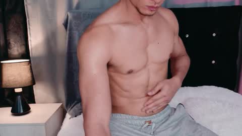 stylish men online show from 09.08.25