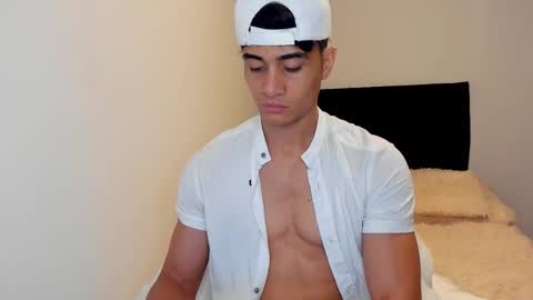 stylish men online show from 09.30.25