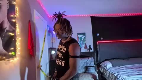 Snapshot of suavechocolatecity chatting on 10.27.25 Hot Chocolate online show from 10.27.25