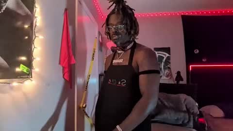 Snapshot of suavechocolatecity chatting on 11.04.25 Hot Chocolate online show from 11.04.25