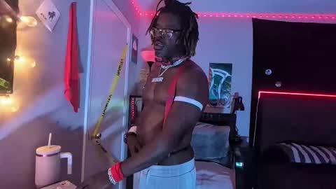 Snapshot of suavechocolatecity chatting on 11.26.25 Hot Chocolate online show from 11.26.25