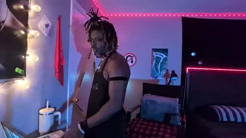 Snapshot of suavechocolatecity chatting on 11.29.25 Hot Chocolate online show from 11.29.25