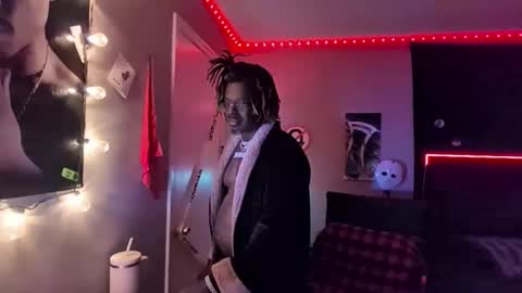 Snapshot of suavechocolatecity chatting on 12.02.25 Hot Chocolate online show from 12.02.25