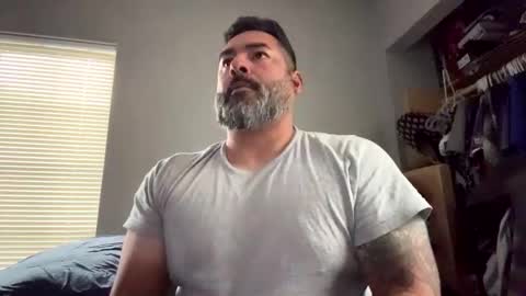 Snapshot of suavecito67 chatting on 05.02.26 suavecito67 online show from 05.02.26