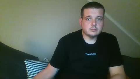 Snapshot of sub3100 chatting on 10.15.25 420Fun online show from 10.15.25