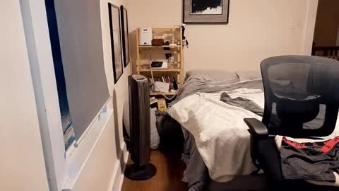 Snapshot of subbrian chatting on 10.27.25 subbrian online show from 10.27.25