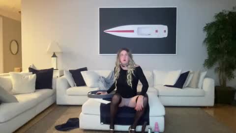 Sissy Isabella online show from 11.11.25