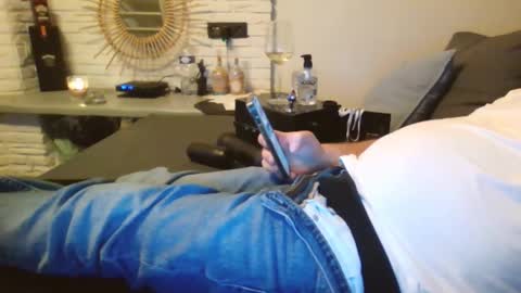 Snapshot of submissivguy chatting on 10.06.25 submissivguy online show from 10.06.25