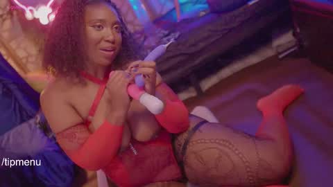 Succubus RoseMilk online show from 11.17.25