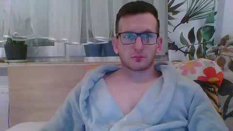 suckmycl00ck online show from 01.05.25