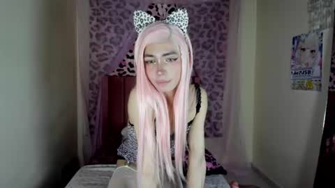 Snapshot of sue_krous chatting on 07.12.26 sue online show from 07.12.26