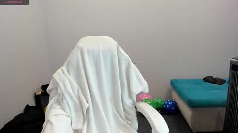 Ariana online show from 10.18.25