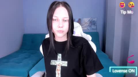 Snapshot of sugar_bunny_girl chatting on 06.04.26 Ariana online show from 06.04.26