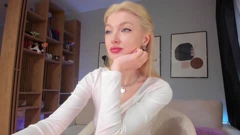 Snapshot of sugar_club chatting on 12.07.24 sugar_club online show from 12.07.24