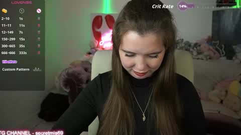 Snapshot of sugar_muse chatting on 10.09.25 Mia online show from 10.09.25