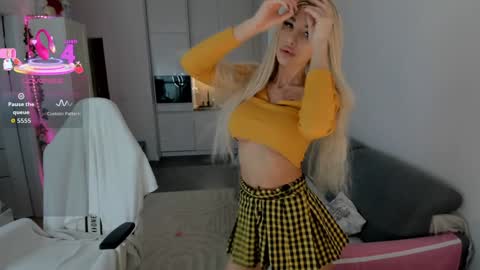 Kinga online show from 10.27.25