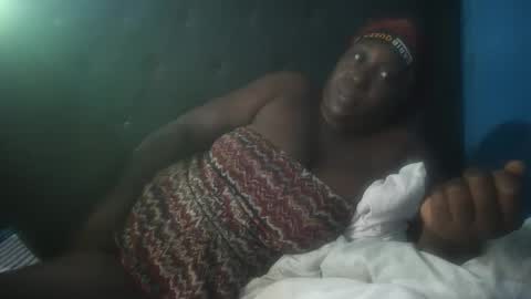 Snapshot of sugarlove3 chatting on 09.25.25 sugarlove3 online show from 09.25.25