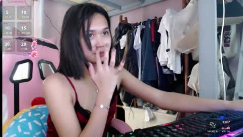 Snapshot of sugarsighs chatting on 05.15.26 Sugar online show from 05.15.26