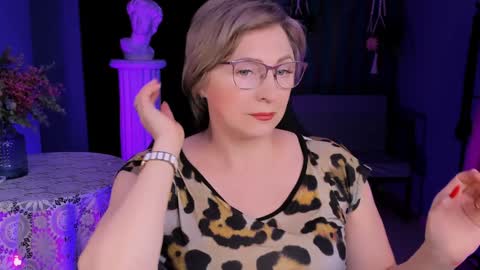 Snapshot of sugarvi chatting on 01.15.25 Vivien online show from 01.15.25