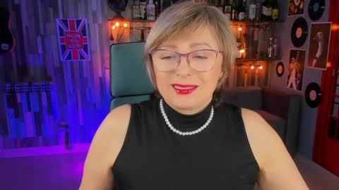 Snapshot of sugarvi chatting on 01.19.25 Vivien online show from 01.19.25