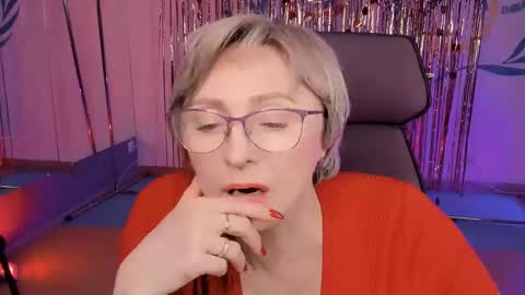 Snapshot of sugarvi chatting on 02.28.25 Vivien online show from 02.28.25