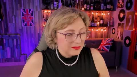 Snapshot of sugarvi chatting on 03.07.25 Vivien online show from 03.07.25