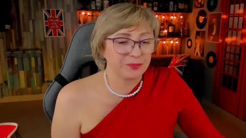 Snapshot of sugarvi chatting on 03.08.25 Vivien online show from 03.08.25