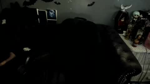 Sugary online show from 10.25.25