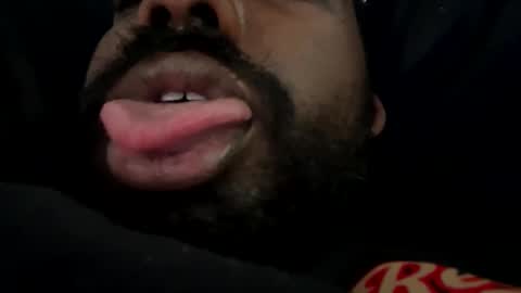 Snapshot of suggnight chatting on 09.16.25 Let me be your knight that saves you online show from 09.16.25