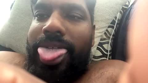 Snapshot of suggnight chatting on 11.27.25 Let me be your knight that saves you online show from 11.27.25