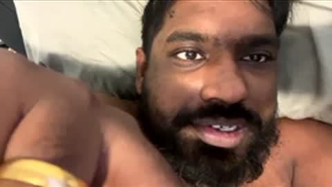 Snapshot of suggnight chatting on 11.28.25 Let me be your knight that saves you online show from 11.28.25