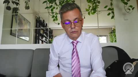 Snapshot of suit_elegant chatting on 07.13.26 Suit tie horny online show from 07.13.26