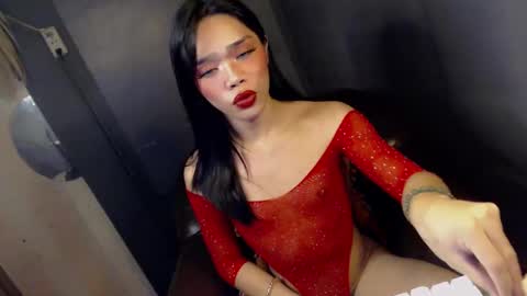 Snapshot of sultry_sirenxx chatting on 02.14.25 sultry_sirenxx online show from 02.14.25