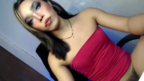 Snapshot of sultry_sirenxx chatting on 09.08.25 sultry_sirenxx online show from 09.08.25