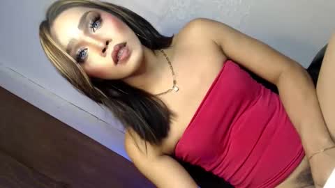 Snapshot of sultry_sirenxx chatting on 09.15.25 sultry_sirenxx online show from 09.15.25