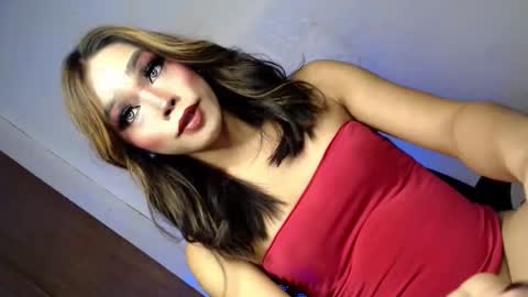Snapshot of sultry_sirenxx chatting on 12.15.25 sultry_sirenxx online show from 12.15.25