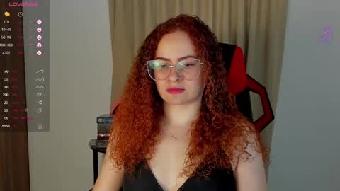 Snapshot of sultrysecrets_ chatting on 11.03.25 Ann online show from 11.03.25